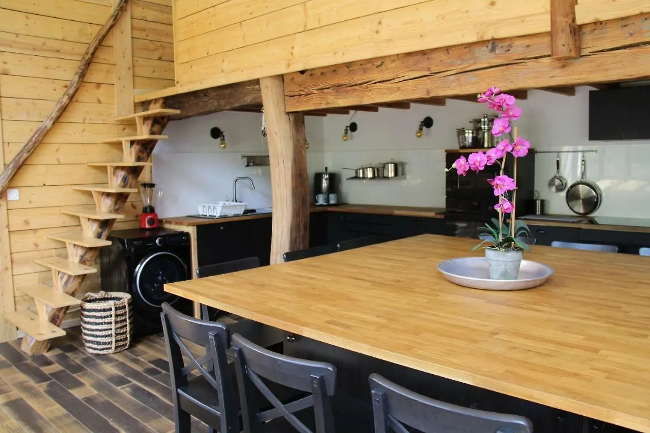 Gr10 Hotel Melles Francia